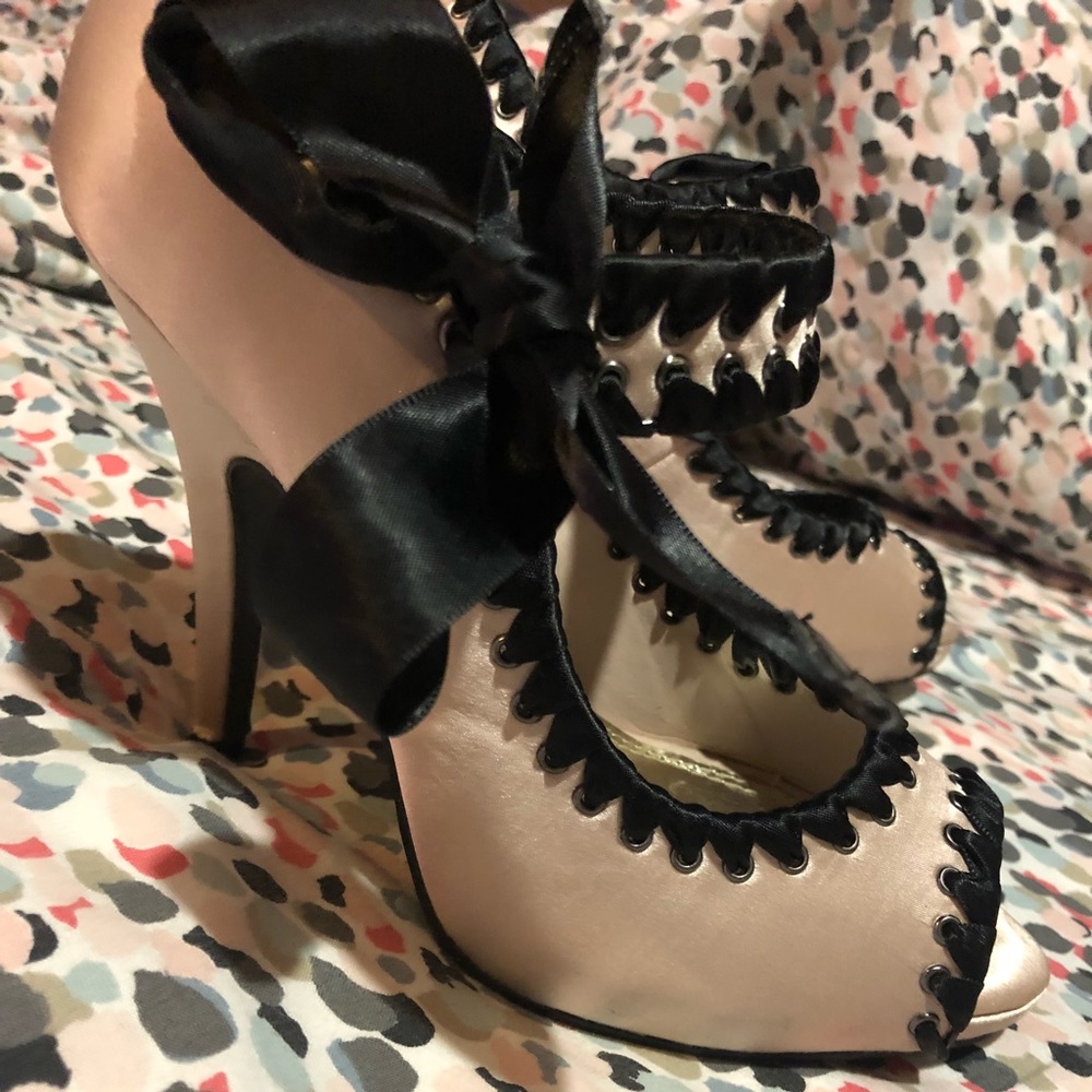 Bakers- Geneva Blush Satin Peep Toe Pump